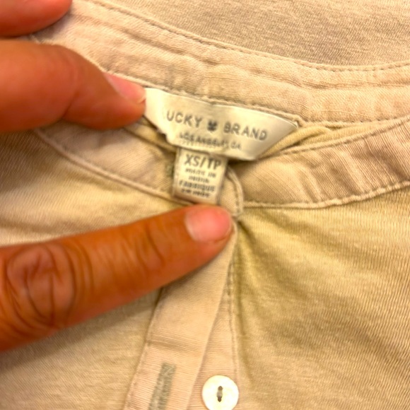 Lucky Brand Tee - Picture 4 of 4